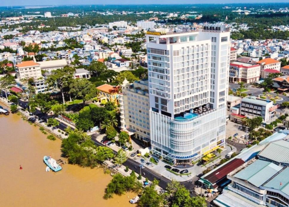 Diamond Stars Ben Tre Hotel Esterno foto The hotel in 2019