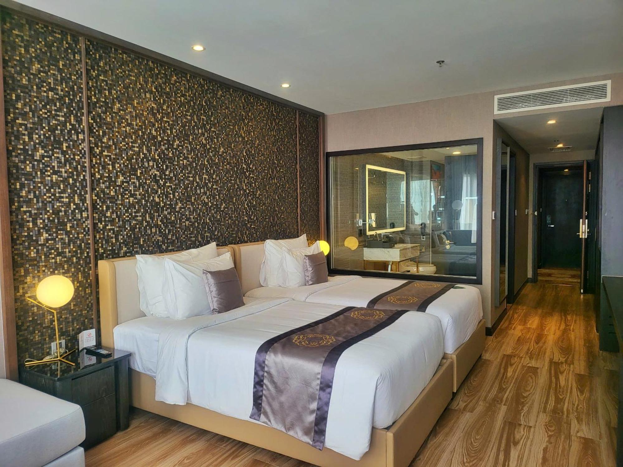 Diamond Stars Ben Tre Hotel Esterno foto Deluxe Room