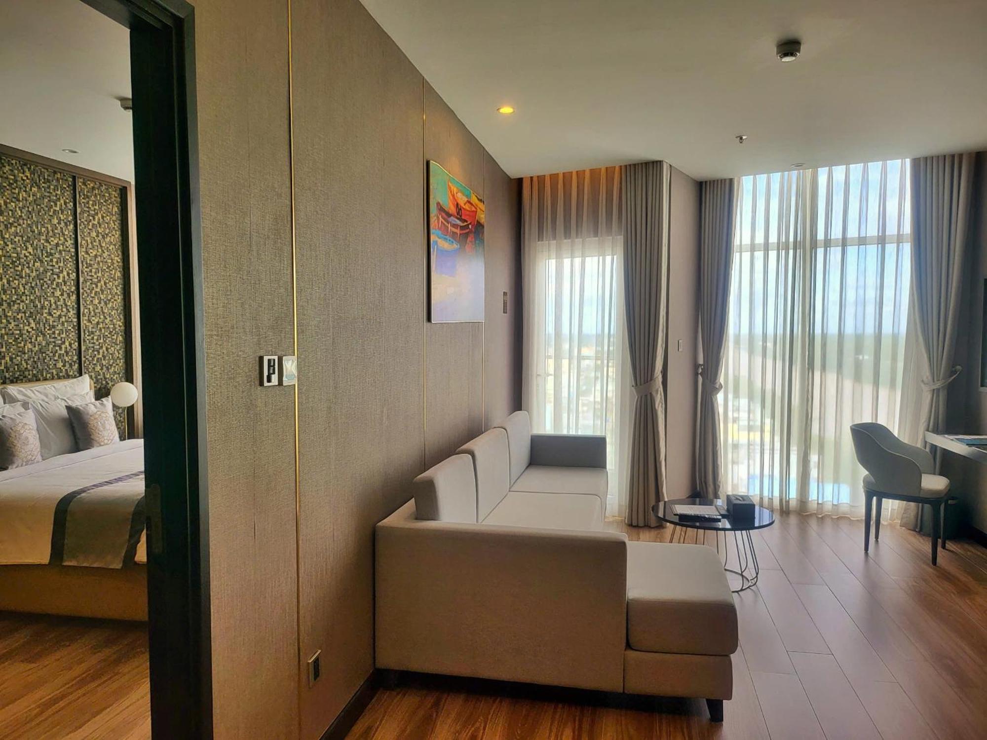 Diamond Stars Ben Tre Hotel Esterno foto A suite at the hotel